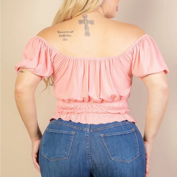 Casual Ruched Ribbed Knit Solid Top - Picture 4 of 4